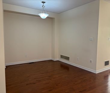 For Lease - 539 Coach Drive, Mississauga, Ontario - Photo 4