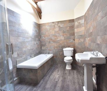 New West Hall Barn, West Aberthaw, Barry CF62 4JA - Photo 6