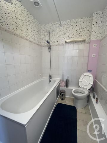 Appartement à louer 2 pièces - 47 m2 CALAIS - 62 - Photo 4