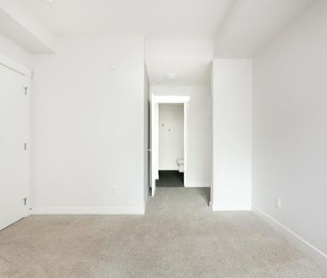 Modern Ground Floor Unit - Photo 4