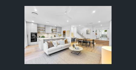 Bespoke Parkside Luxury with Private Oakleigh Park Access - Photo 2