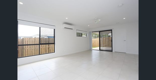 I AM LOOKING FOR A NEW FAMILY - Photo 1