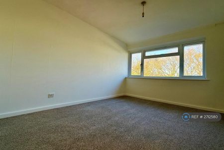 4 bedroom terraced house to rent - Photo 4