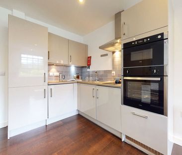 Apt 17, Park Square Residence - Photo 5