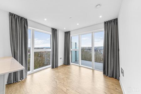 3 bedroom flat to rent - Photo 3