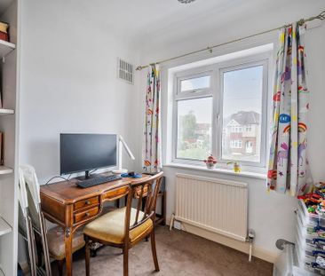 4 bedroom semi-detached house to rent - Photo 6