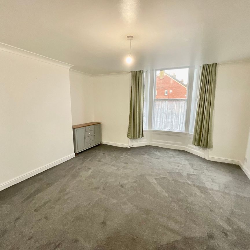 86 Castle Road, YO11 1TG, Scarborough - Photo 1