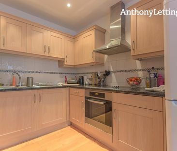 Pilgrim House, Evron Place, Hertford - Photo 6