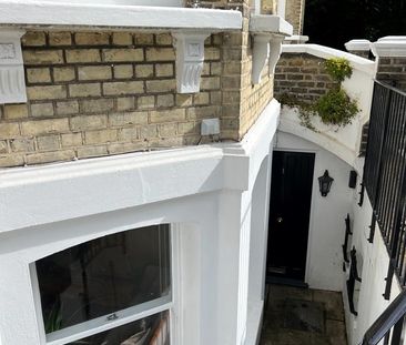 2 Bed Flat, Hove, BN3 - Photo 3