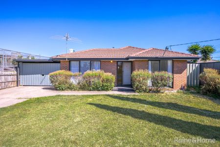 4 Glitter Road, Diggers Rest, VIC 3427 - Photo 4