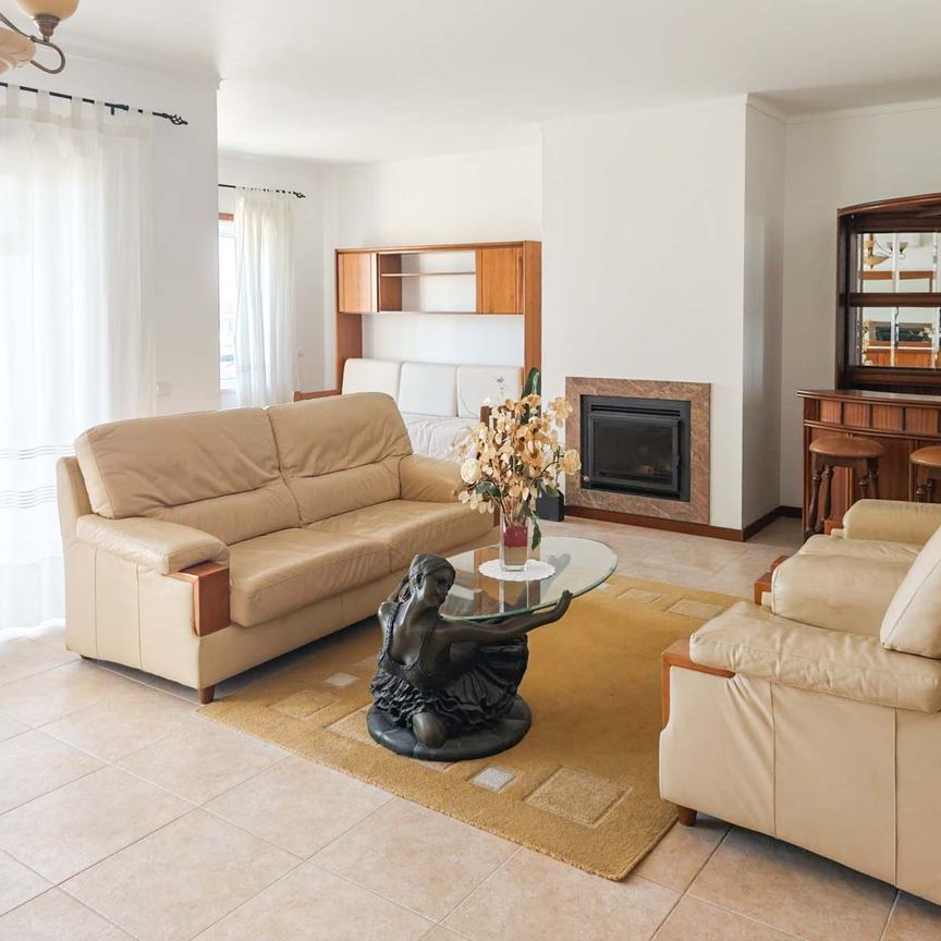 Apartamento T2 para Arrendamento Anual na Vila Rosa - Portimão - Foto 1