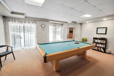 Condo for rent, Montréal (Saint-Laurent) - Photo 2