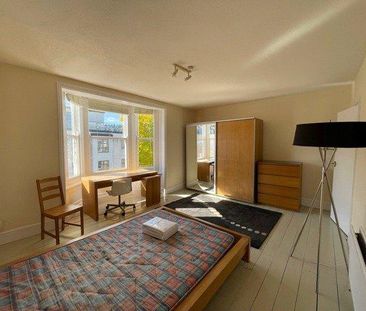 3 bedroom flat to rent - Photo 5