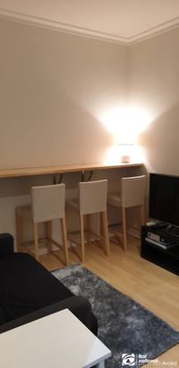 3 bedroom apartment next to Melbourne Central! - Photo 1