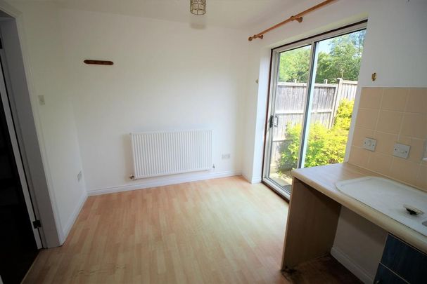 2 bedroom terraced house to rent - Photo 1