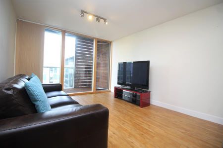 2 bedroom apartment to rent - Photo 2