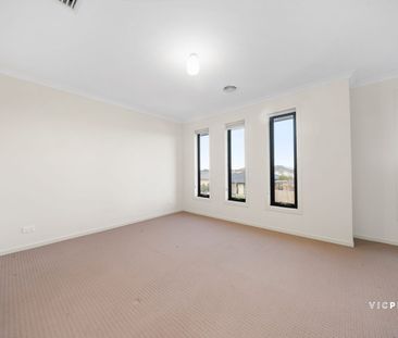 43 Indura drive, Werribee - Photo 5