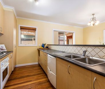 2/113 Springfield Road, Blackburn North - Photo 3