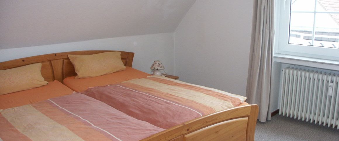 Hollage, solide eingerichtete 2-ZKB-Wohnung mit super Balkon in ruhiger Lage - Foto 1