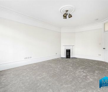 3 bedroom apartment to rent - Photo 2