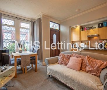 3 Bedroom Mid Terraced House for rent in Morris Grove - Photo 4