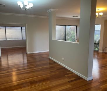 12 Demesne Circuit, Aveley, WA 6069 - Photo 4