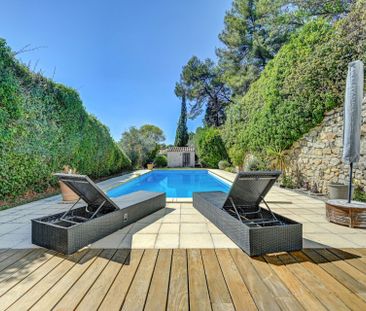 Location Maison Aix-en-Provence 6 Pièces 206 m² - Photo 2