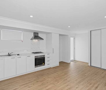 Modern Coastal Living, Perfectly Sized - Photo 6