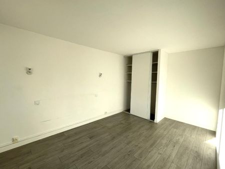 Location Appartement 3 pièces 49m² ROANNE 42300 - Photo 3