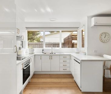 6 Month Lease - Fully Furnished - Charming Coastal Living in Capel ... - Photo 5