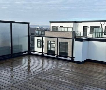 For Lease - 1593 Rose Way, Milton, Ontario - Photo 4