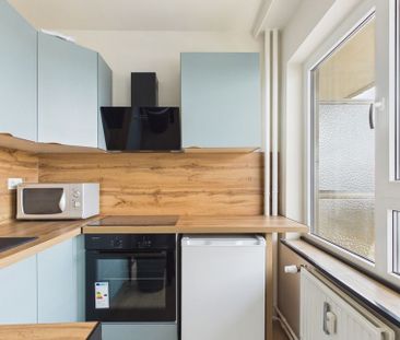 Studio te huur in Brussel voor € 900 met 1 slaapkamer - Photo 4