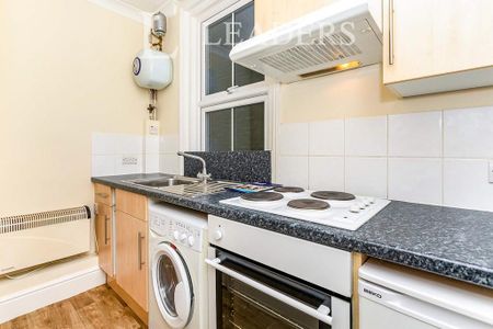 Studio to rent - Photo 2