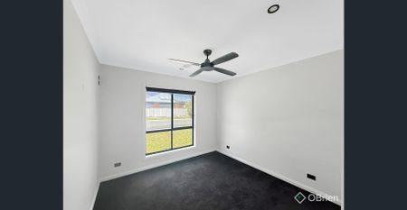 Spacious, Modern & Ready to Enjoy - Photo 3