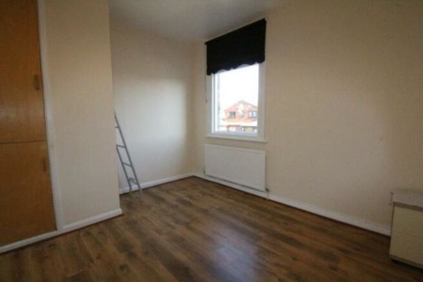 2 bed Mid Terraced House for Rent - Photo 1