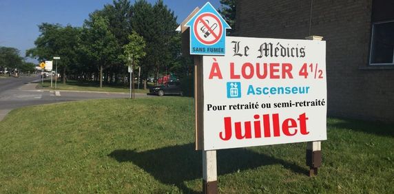 $1055, 4 1/2 au rez-de-chaussée pour juillet - Photo 2