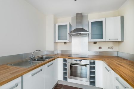 1 bedroom flat to rent - Photo 4
