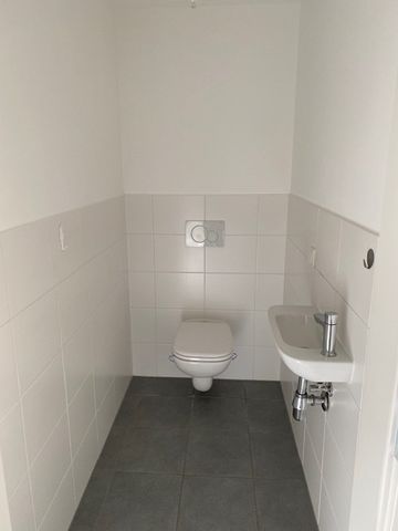 Sonnige 4-Zimmer-Wohnung im Obergeschoss mit Balkon - Photo 5