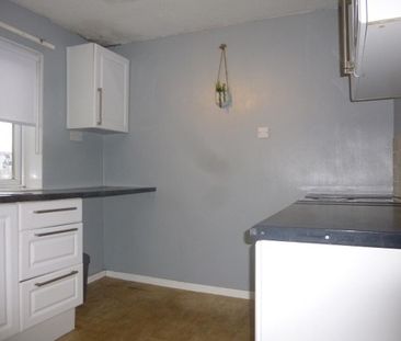 5 bedroom flat to rent - Photo 1