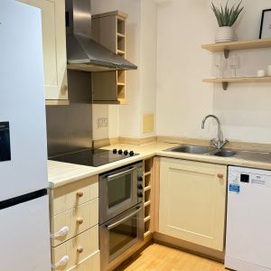 2 bedroom apartment to rent - Photo 2