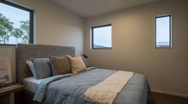 Modern 2BR Townhouse in Mangere East! - Photo 1