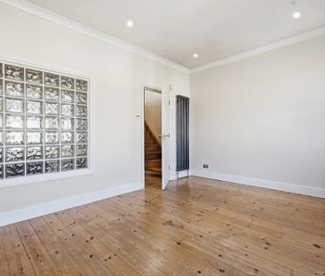 Purves Road, Kensal Rise, NW10 - Photo 2