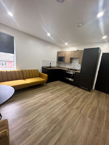 Rolleston Drive, Nottingham - Photo 2