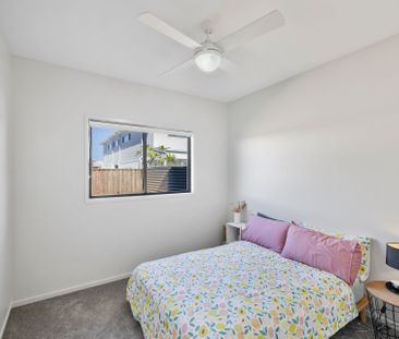 Stylish Family Home in a Prime Location - Photo 5
