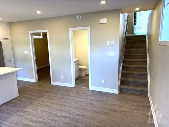 For Lease - 316 Mona Avenue Unit# B, Vanier and Kingsview Park, Ontario - Photo 1