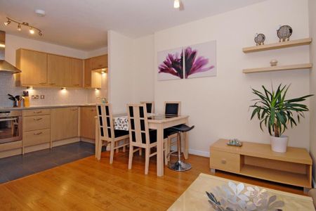 2 bedroom apartment to rent - Photo 4