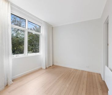 “Refurbished with leafy outlook” - Photo 4