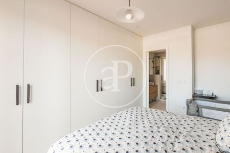 3 bedroom luxury penthouse for rent in Madrid, Spain - Photo 5