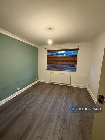 2 bedroom maisonette to rent - Photo 3