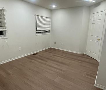 For Lease - 33 Fenflower ( Upper) Court, Brampton, Ontario - Photo 1